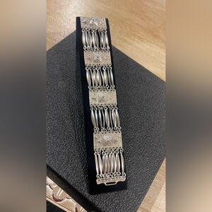Sterling silver tested Mexico vintage 7 1/2 inches bracelet.